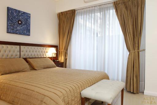 Alta Piazza –Casa di Appartamenti– - Housity