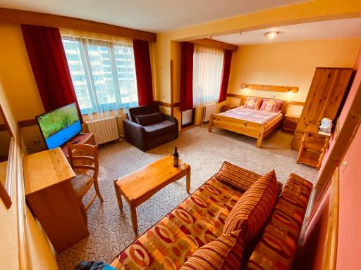 Family Hotel Savov - Housity