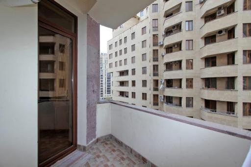 Spacious Apartment in Yerevan on Komitas - Housity