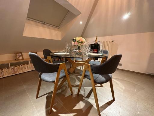 Chez Gaston - Entrelacs - Housity