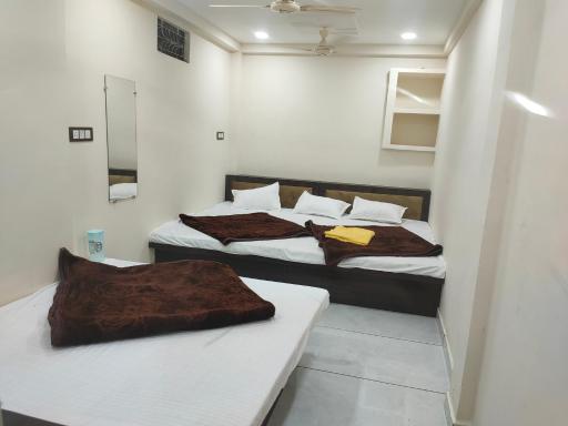 Hotel Madhuram by starvilla - Housity