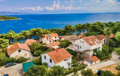 The whole Mario's house for rent - Housity