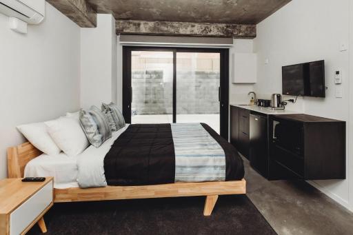 One 50 Molesworth Studio Ground Level - Hizvo