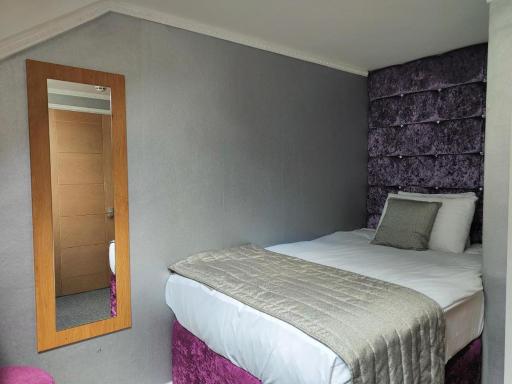 The Cozy Corner Inn - Housity
