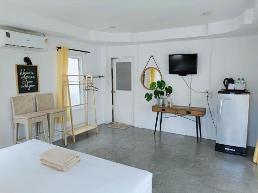 Thongtalay Bed & Breakfast Koh Larn - Housity