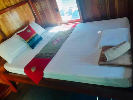 Eco Floating Farm Stay Cai Beo - Housity