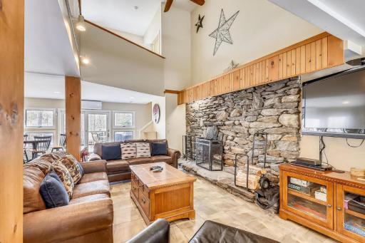 Top Star Retreat - Housity