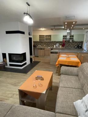 Hájovna Bukovec - Housity