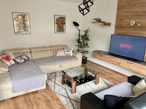 Luxury City Center Apartment - Housity