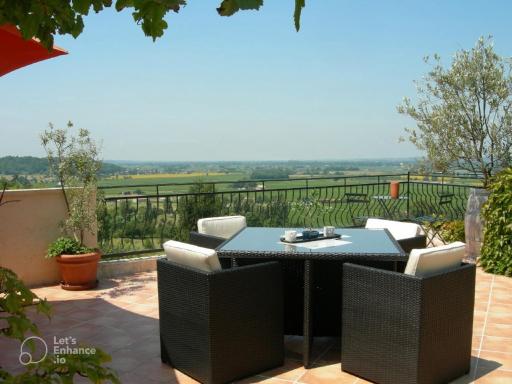 Les Gués Rivières - Housity