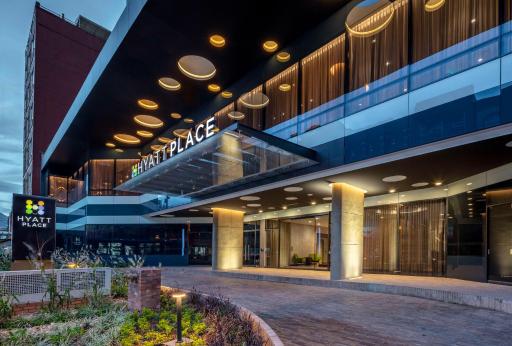 Hyatt Place Bogota Convention Center - Housity