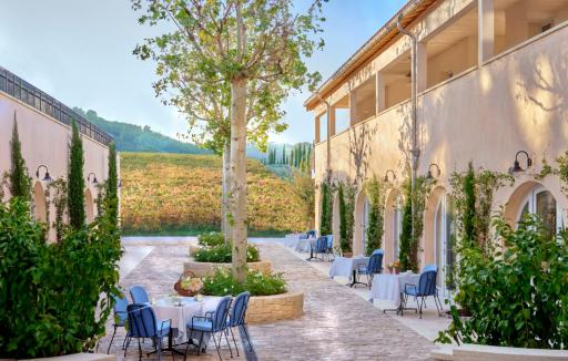 Auberge La Coste - Housity