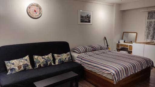 Papilukas Room Kalibata City - Studio Gold - Housity
