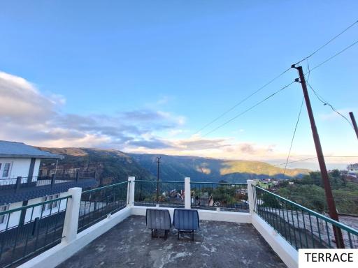 Odyssey's Latara Homestay - Housity