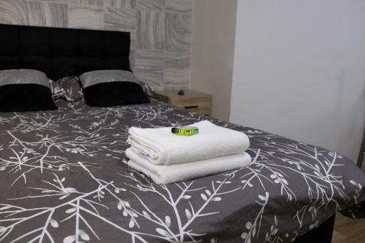 Hills View Apartments - Housity