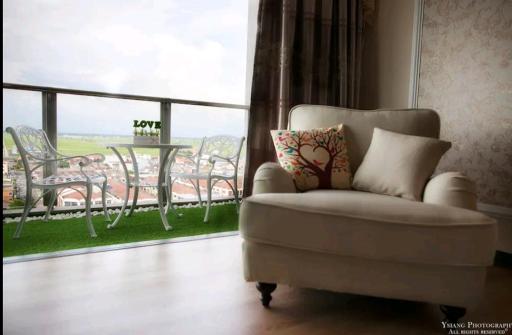 Sekinchan PaddyView Homestay 高楼 看稻田 阳台民宿 - Housity
