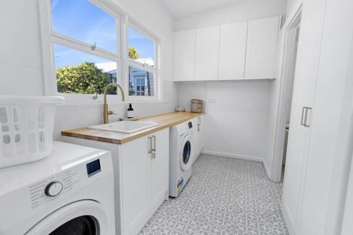 Lakes Entrance Beach House - Housity
