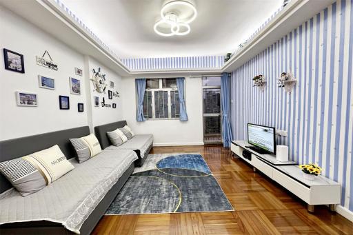 Fantastic Queen beds, 4Rms beside MTR grand 14ppls 2 bathrm - Housity