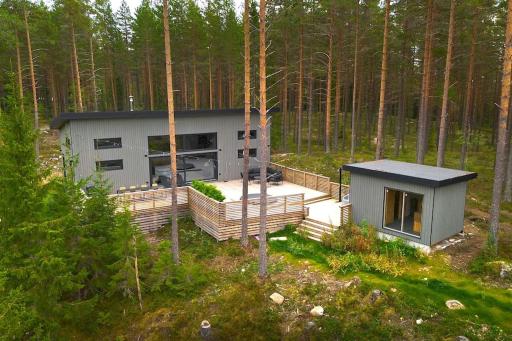 Skogly - Ny stor hytte, Unike Finnskogen - Housity