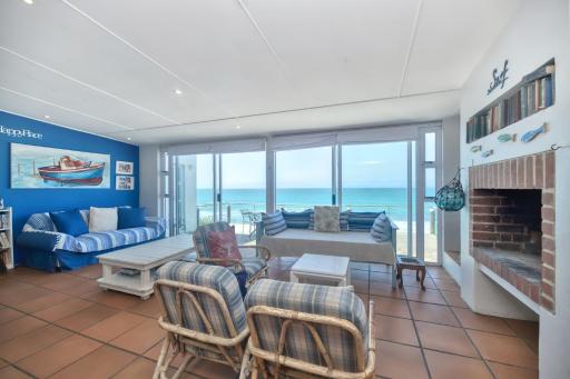 Dinky's Den In Arniston - Housity