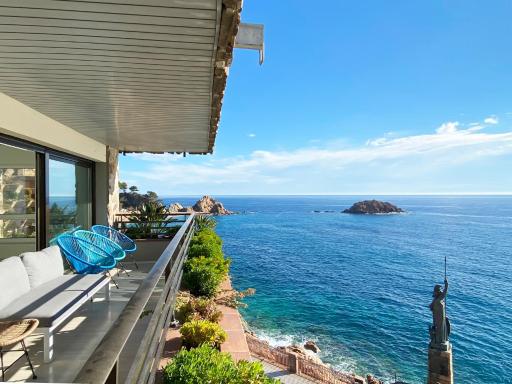 Magnificent apartment at the sea front of Tossa de Mar - Housity