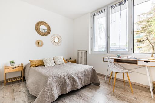 Le Steel-Appart Cosy-Parking-WIFI-NETFLIX - Housity