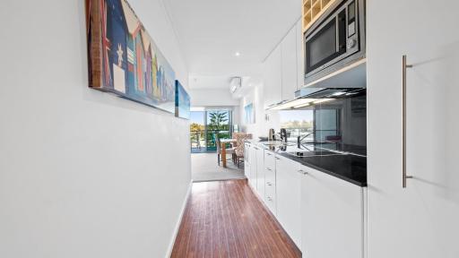 Sea Side 104 - Housity