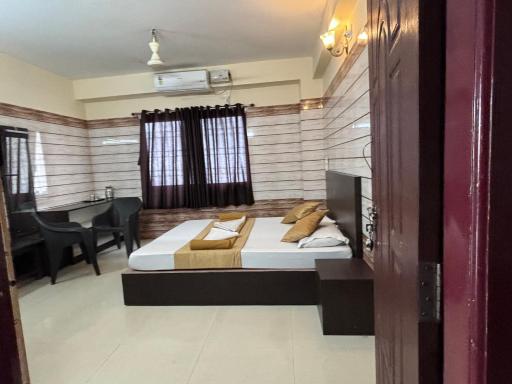 Yamuna Vihar Toursit Home - Housity