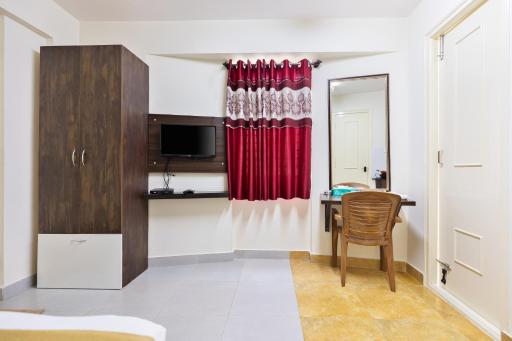 Stayhome Classic - Housity