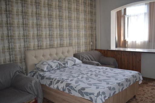 Apartment on Toktogula street, 37 - Housity