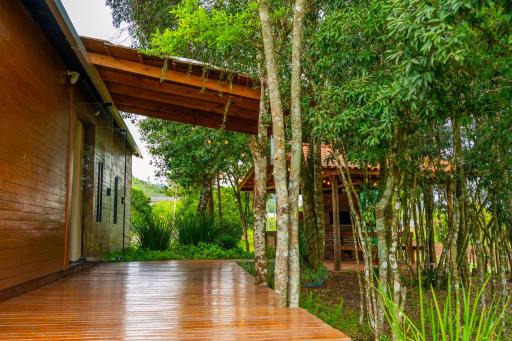 Caravaggio Container Inn (7 min d Caminho d Pedras) - Housity