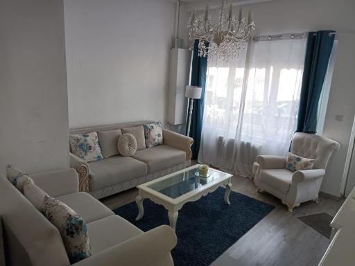 Charmante petite maison - Housity