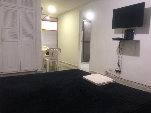 Apartamento cómodo en Laureles , céntrico y bien ubicado 201 - Housity