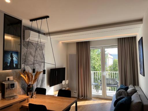 Family & Business Elegant Apartments ul Lotnicza Centrum Galeria Korona - 1 Bedroom, Terrace, Air Conditioning, Garage - NEW! - Housity