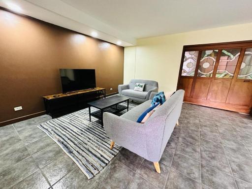 The Rainier Bed & Breakfast 3 - Housity