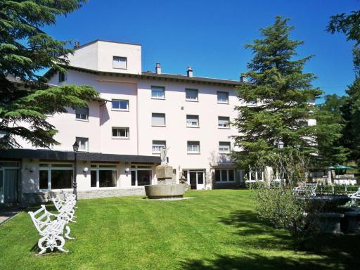 Hotel La Pardina - Housity