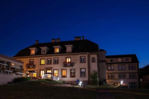 La Bonne Famille - Housity