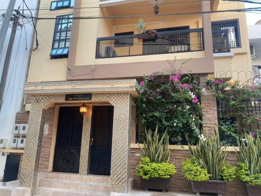 Residence Adja Binta Kane Sour - Housity