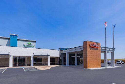 Wingate by Wyndham Wichita Airport - Housity