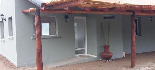 Los Cactus - Housity