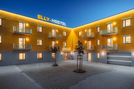 ELLY Hostel - Housity