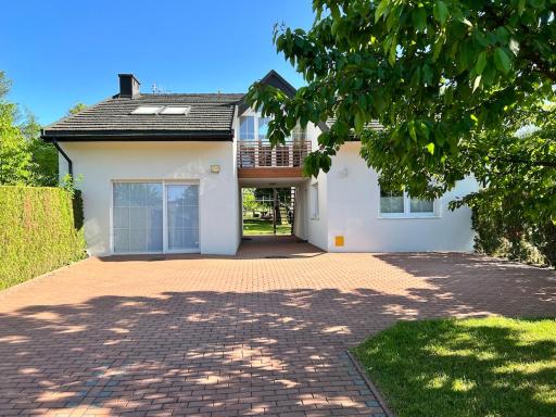 Kleine schöne Doppelhaushälfte - Housity