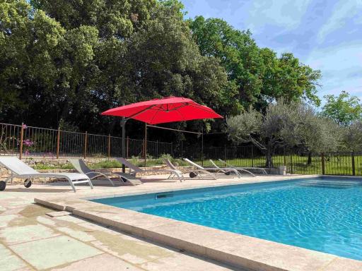 Maison de vacances à louer dans le Gard Provençal, semaine de 7 jours minimum, samedi au samedi, 10 personnes, Le Mas du Colombier - Housity