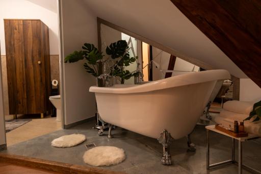 Boutique 17B - Housity