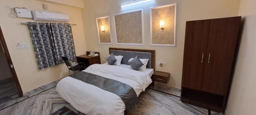 SHRI NIWAAS GUEST HOUSE - Housity