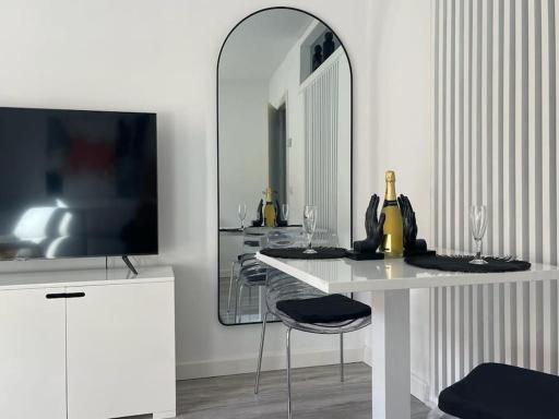 Urban Home by Unique Rooms - Housity