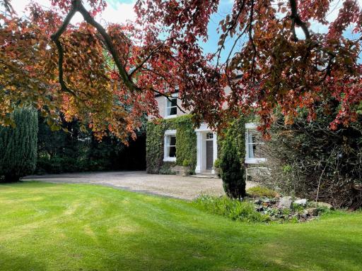 Contractor Friendly-4 Bed-Van Parking-WiFi-Sleeps 8 - Housity