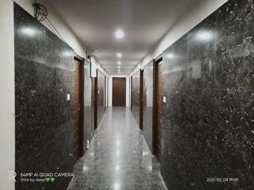 Hotel Shiva Haridwar - nearby bus and railway station - Housity
