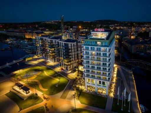 Hotel Riviera - Housity