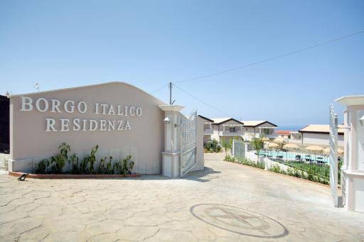 Residenza Borgo Italico - Housity